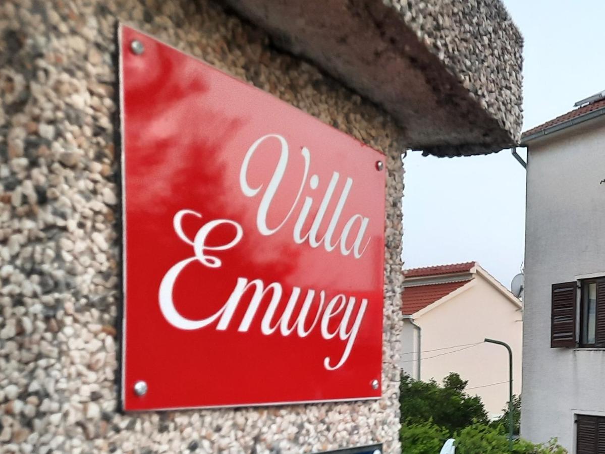 Studio-Appartements Emwey تروغير المظهر الخارجي الصورة