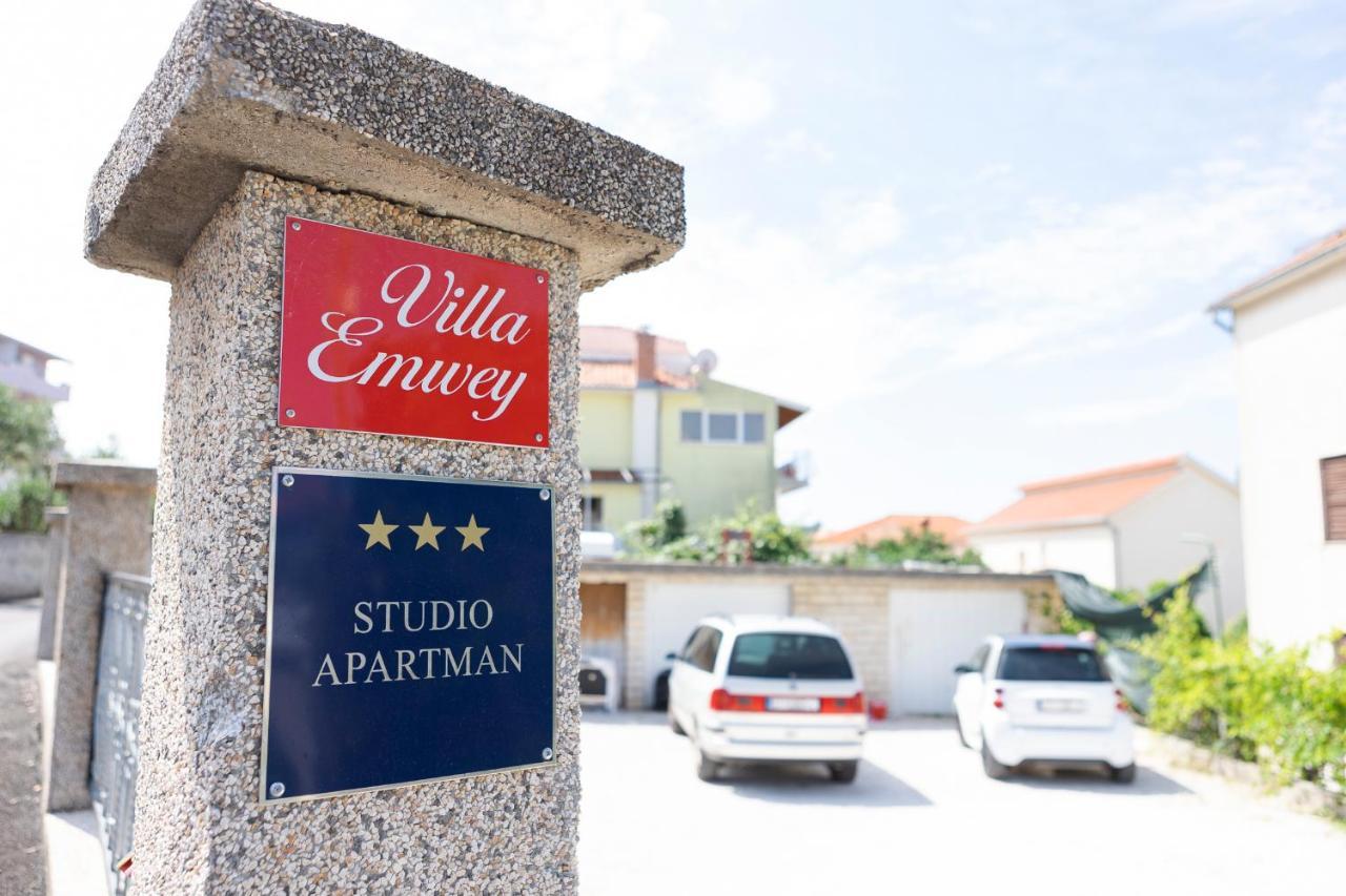 Studio-Appartements Emwey تروغير المظهر الخارجي الصورة